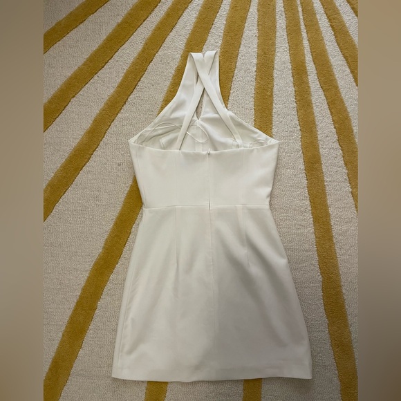 French Connection White Sleeveless Twist Front Cocktail and Party Dress. - Picture 3 of 6